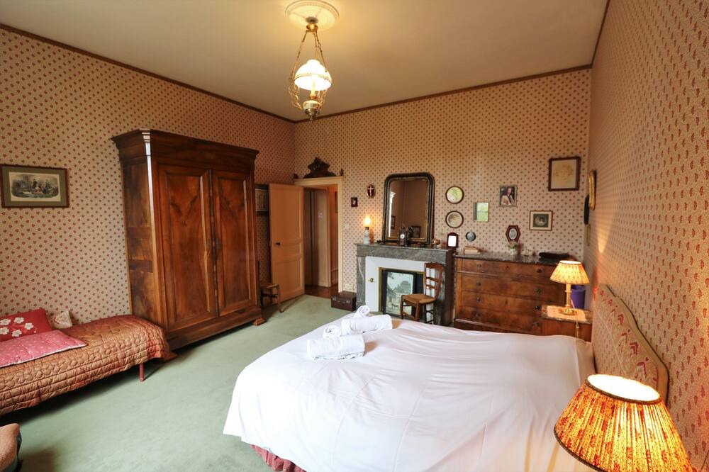 Photo of Bedroom in Cenac-et-Saint-Julien