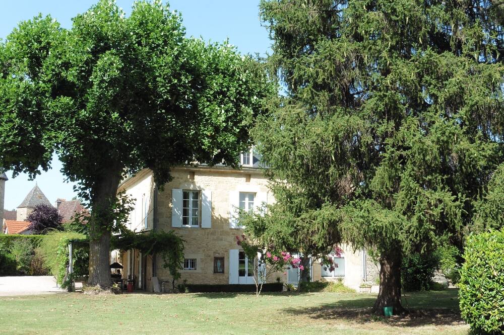 Photo of Outdoor in Cenac-et-Saint-Julien