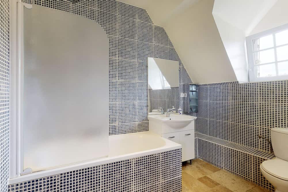 Photo of Bathroom in Daglan