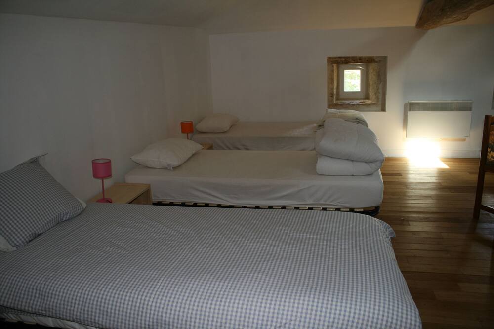 Photo of Bedroom in Surin