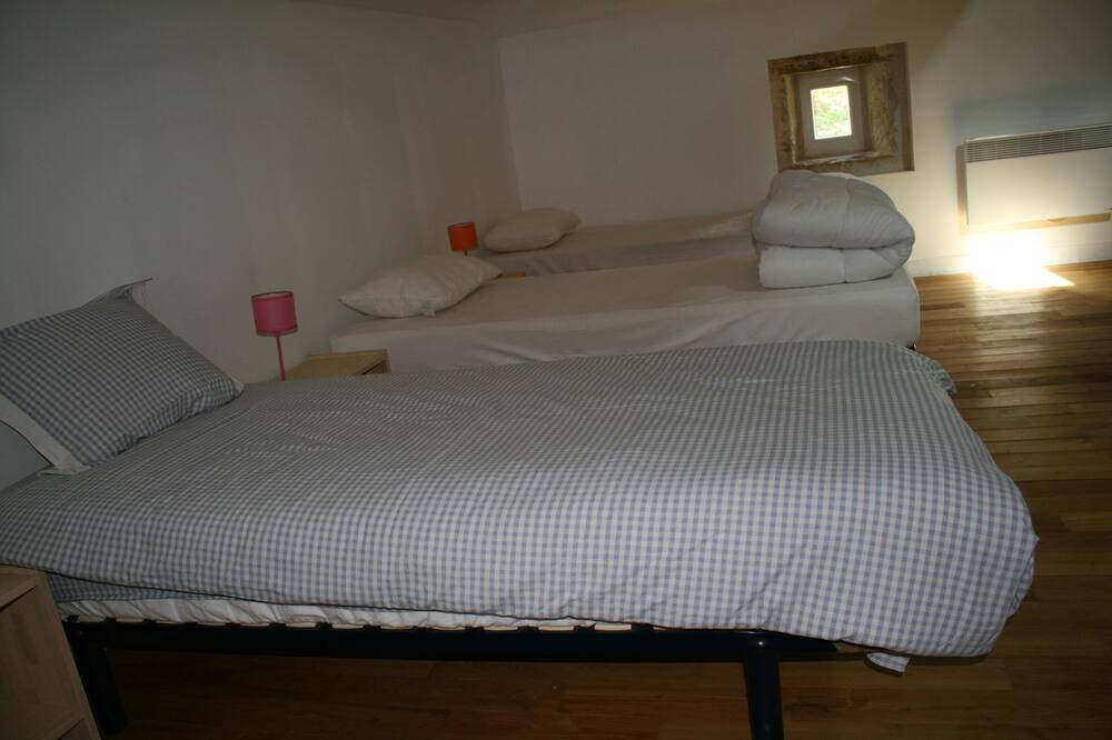 Photo of Bedroom in Surin