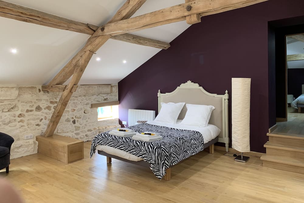Photo of Bedroom in Saint-Pierre-de-Cole