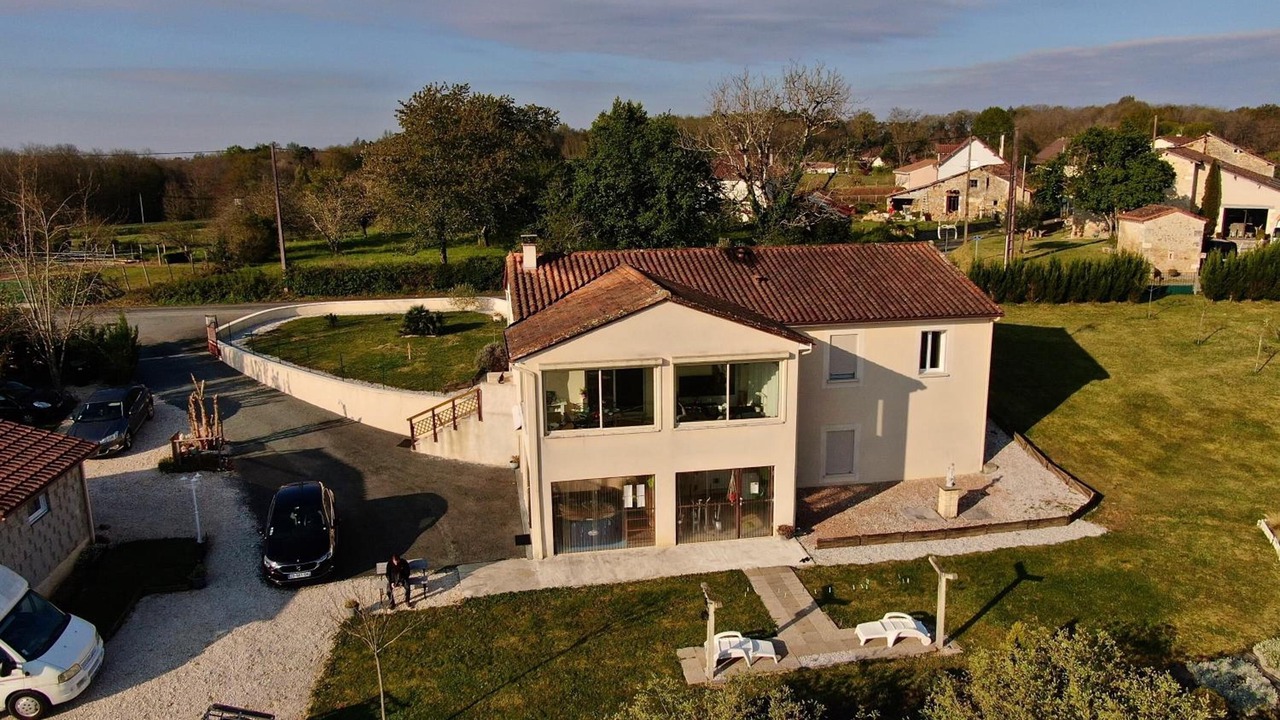 Photo of Outdoor in Saint-Martial-de-Valette