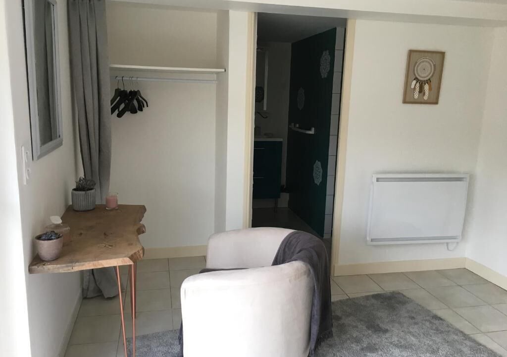 Photo of Bedroom in Saint-Martial-de-Valette