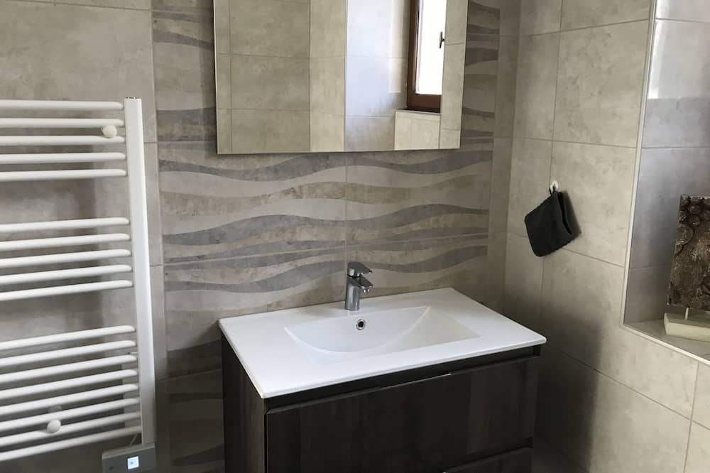 Photo of Bathroom in Dompierre-les-Eglises
