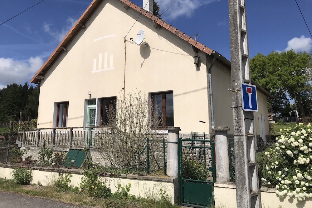 Photo of Outdoor in Dompierre-les-Eglises
