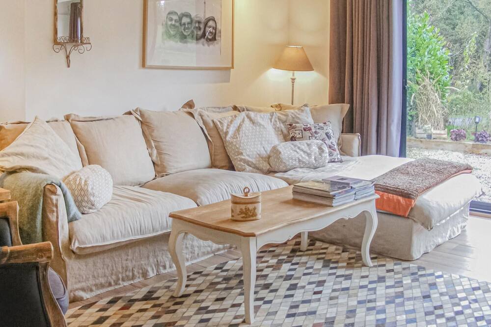 Photo of Bedroom in Etagnac