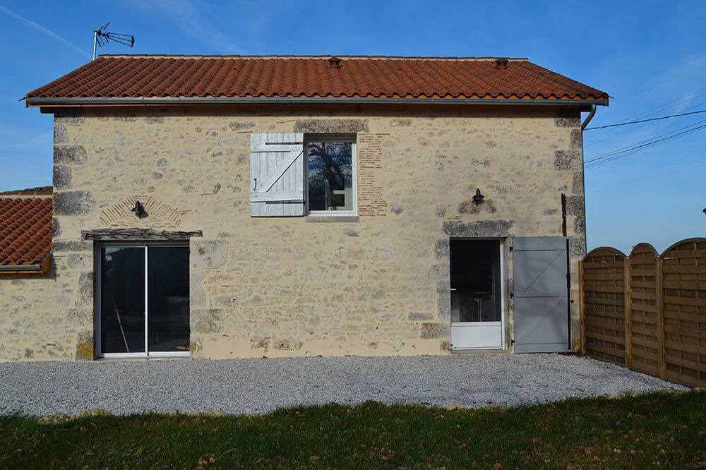 Photo of Patio Balcony in Saint-Nexans