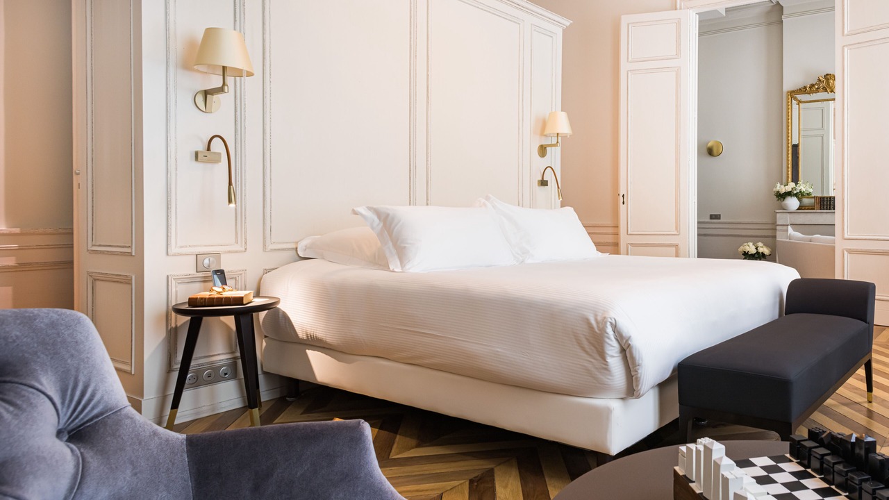Photo of Bedroom in Hotel de Ville - Quinconces