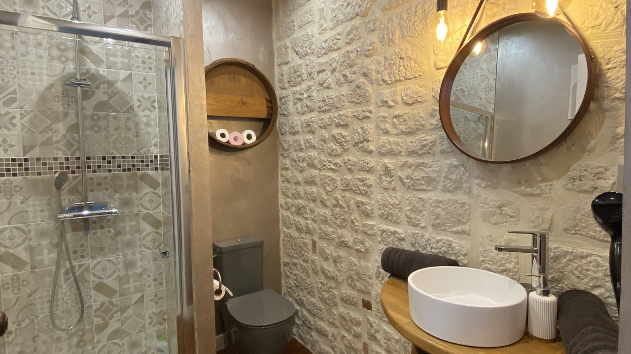 Photo of Bathroom in Berson