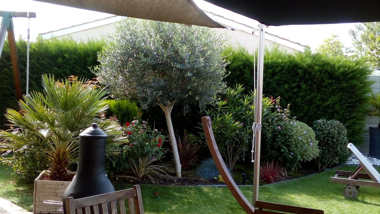 Photo of Outdoor in Cerons