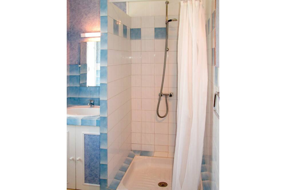 Photo of Bathroom in Proissans