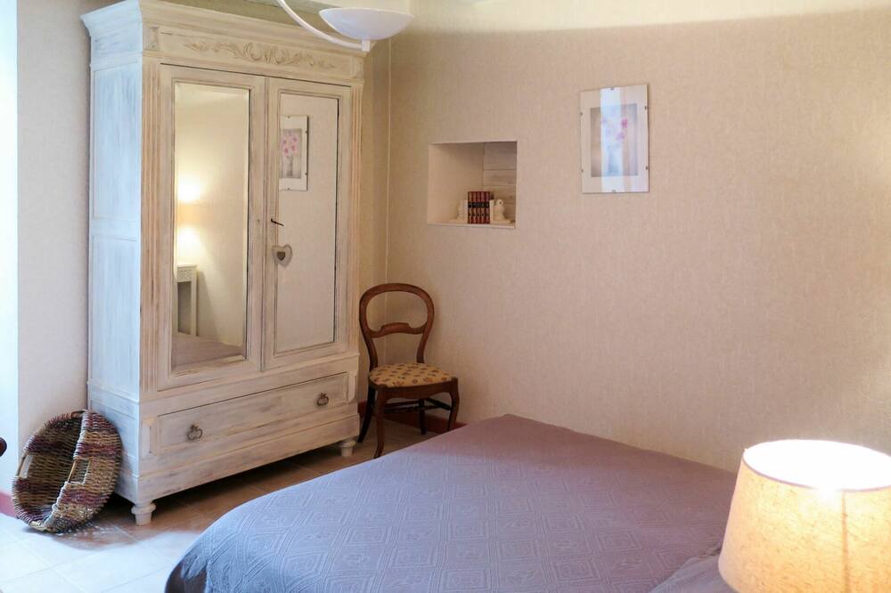 Photo of Others in Saint-Amand-de-Coly