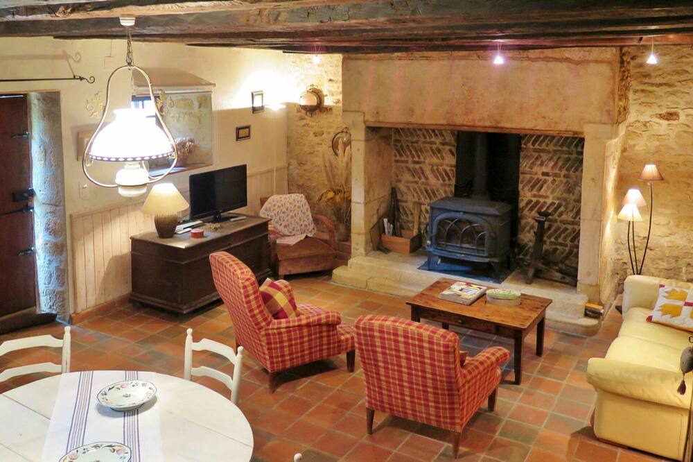 Photo of Bedroom in Saint-Amand-de-Coly