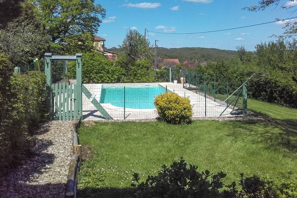 Photo of Outdoor in Saint-Amand-de-Coly