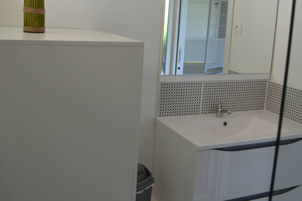 Photo of Bathroom in Verruyes