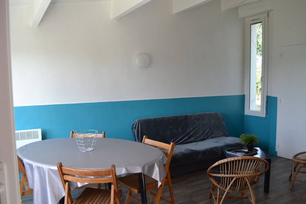 Photo of Livingroom in Verruyes