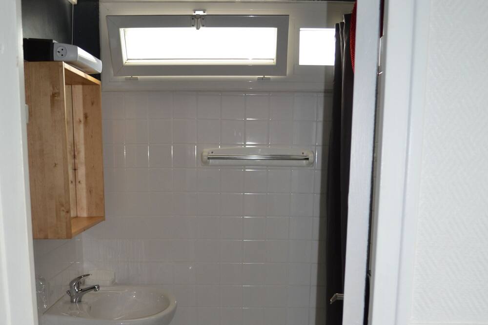 Photo of Bathroom in Verruyes