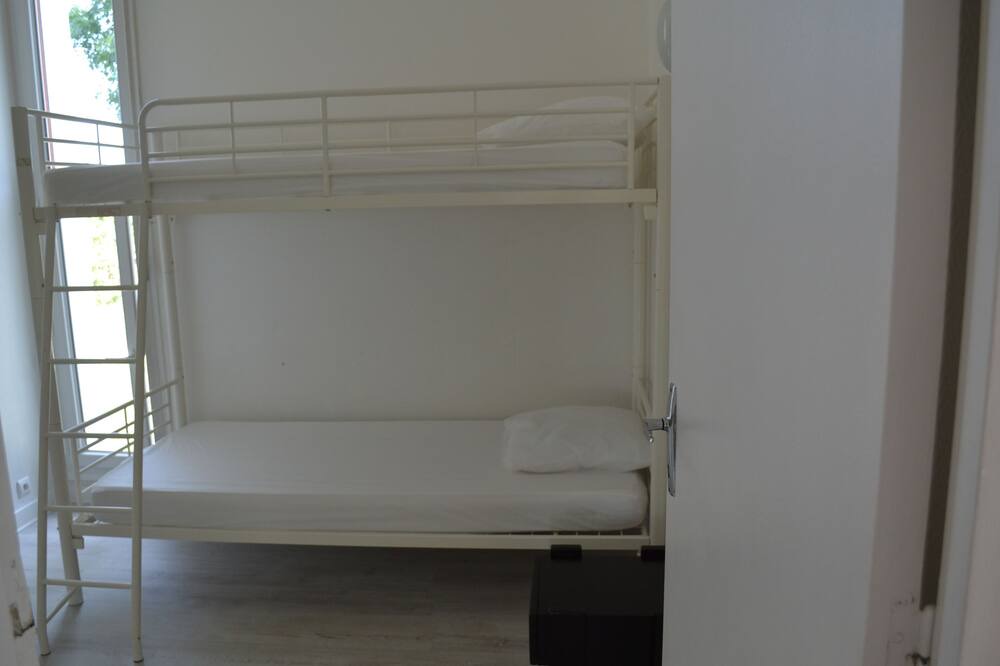 Photo of Bedroom in Verruyes