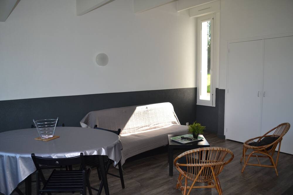 Photo of Livingroom in Verruyes