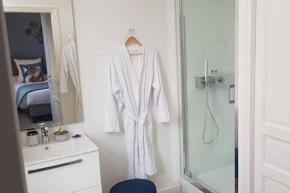 Photo of Bathroom in Angouleme