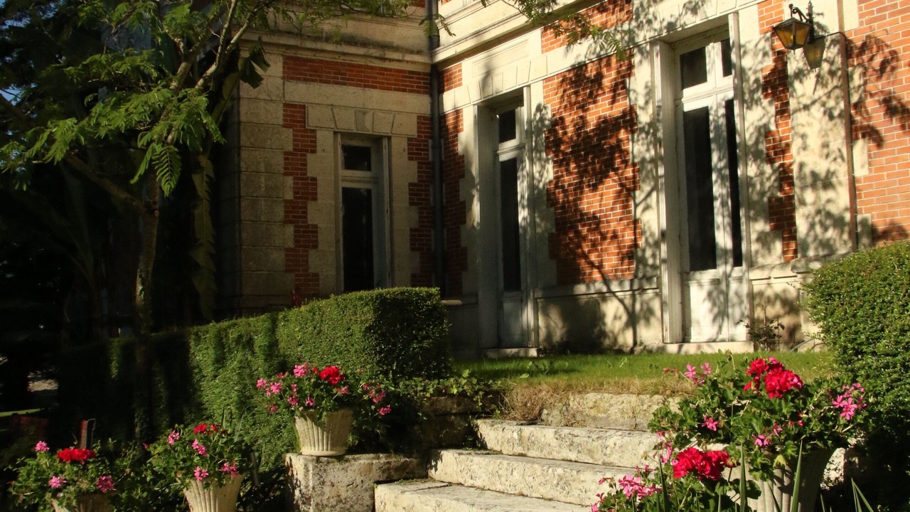Photo of Patio Balcony in Montmoreau-Saint-Cybard