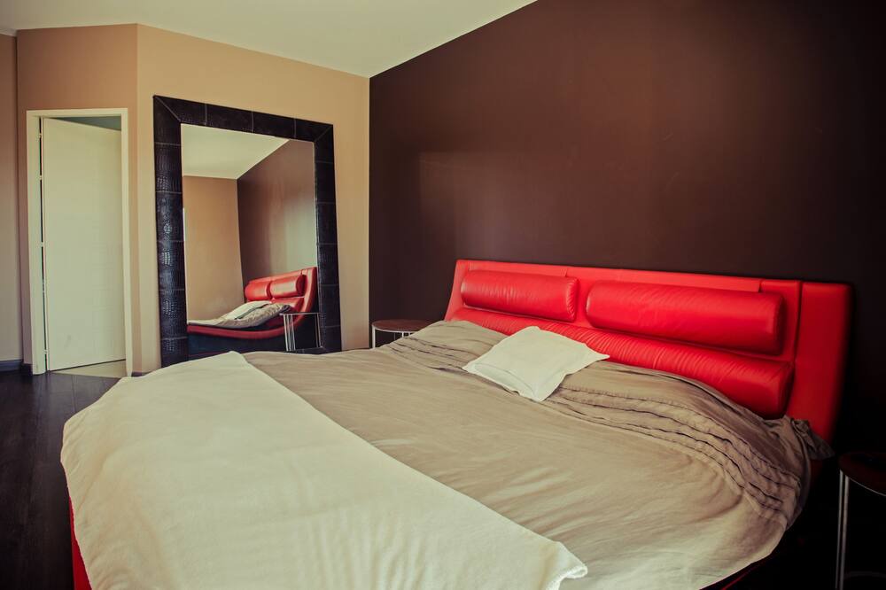 Photo of Bedroom in Latresne