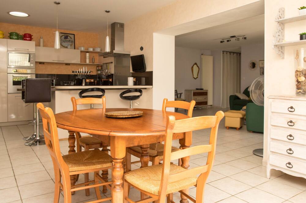 Photo of Kitchen in Montamise