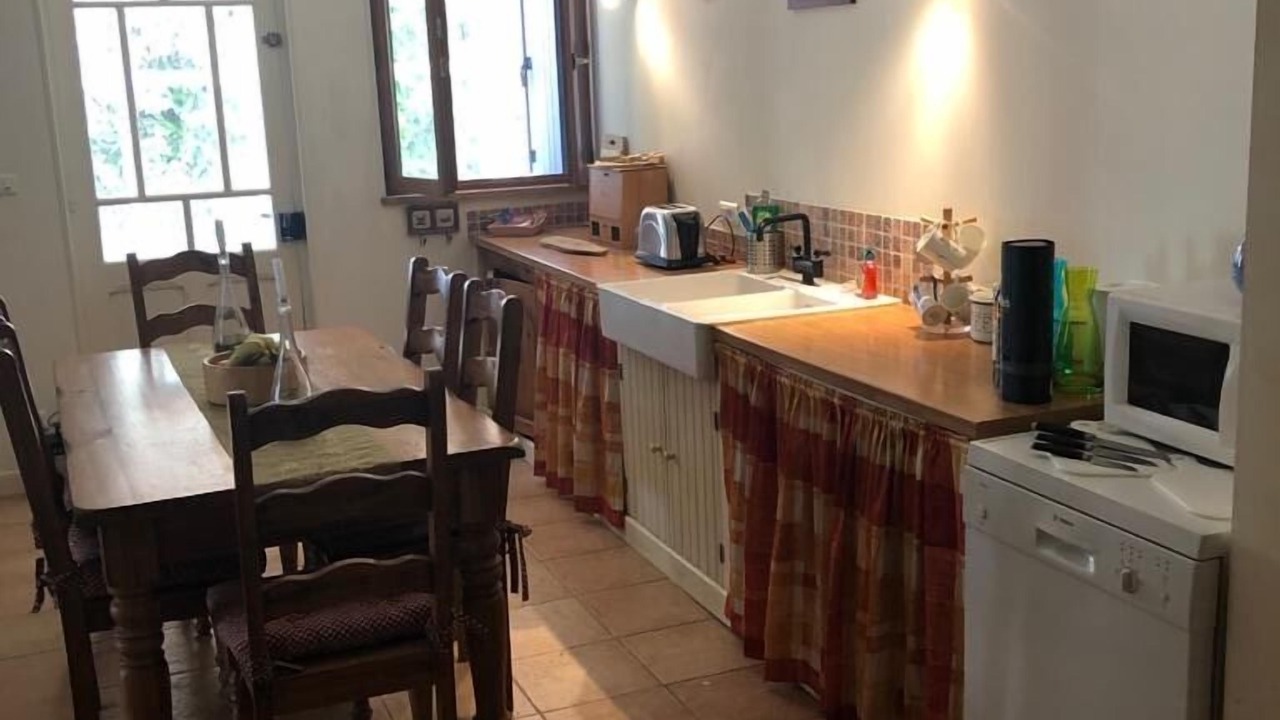 Photo of Kitchen in Saint-Palais-de-Phiolin