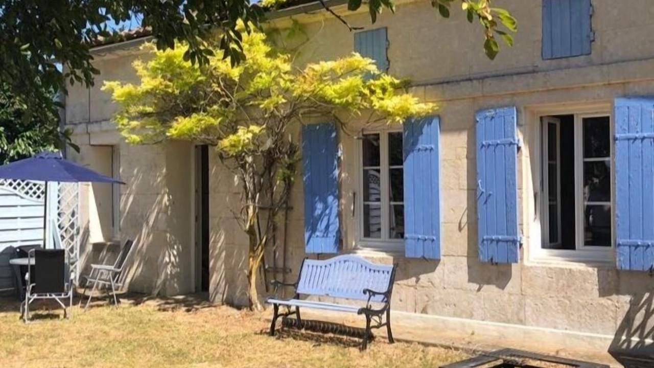 Photo of Outdoor in Saint-Palais-de-Phiolin