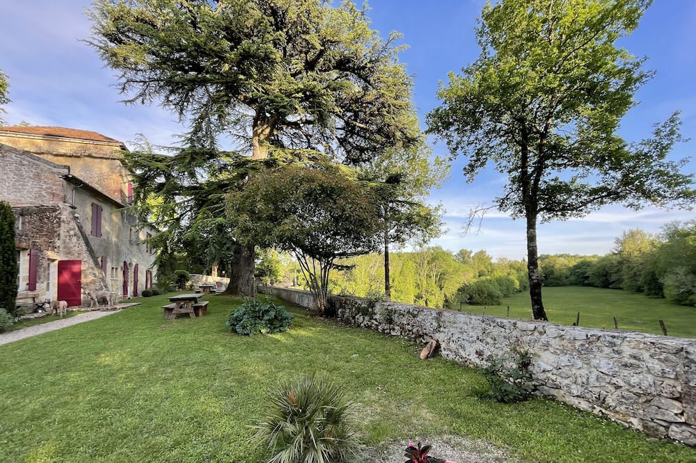 Photo of Outdoor in Frontenac