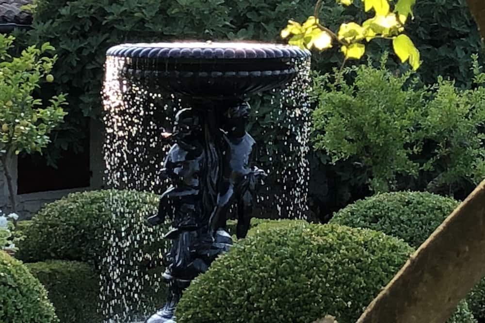 Photo of Outdoor in Frontenac