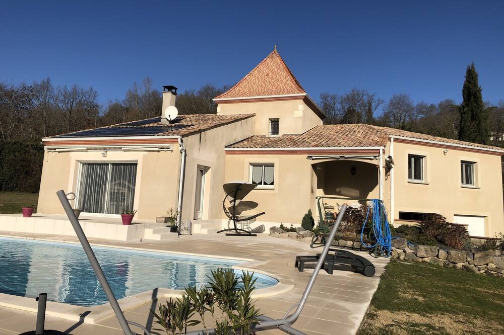 Photo of Outdoor in Laroque-Timbaut