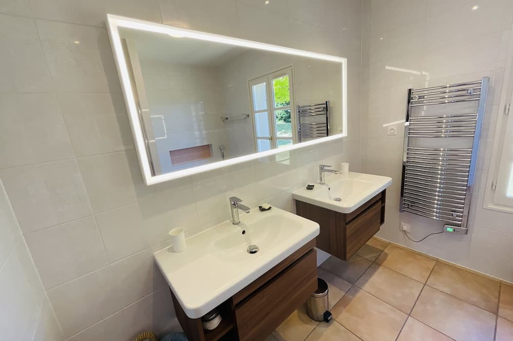 Photo of Bathroom in Baleyssagues