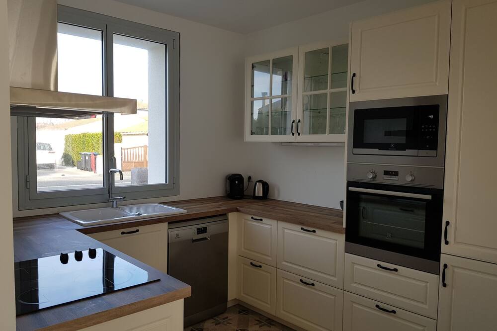 Photo of Kitchen in Port District