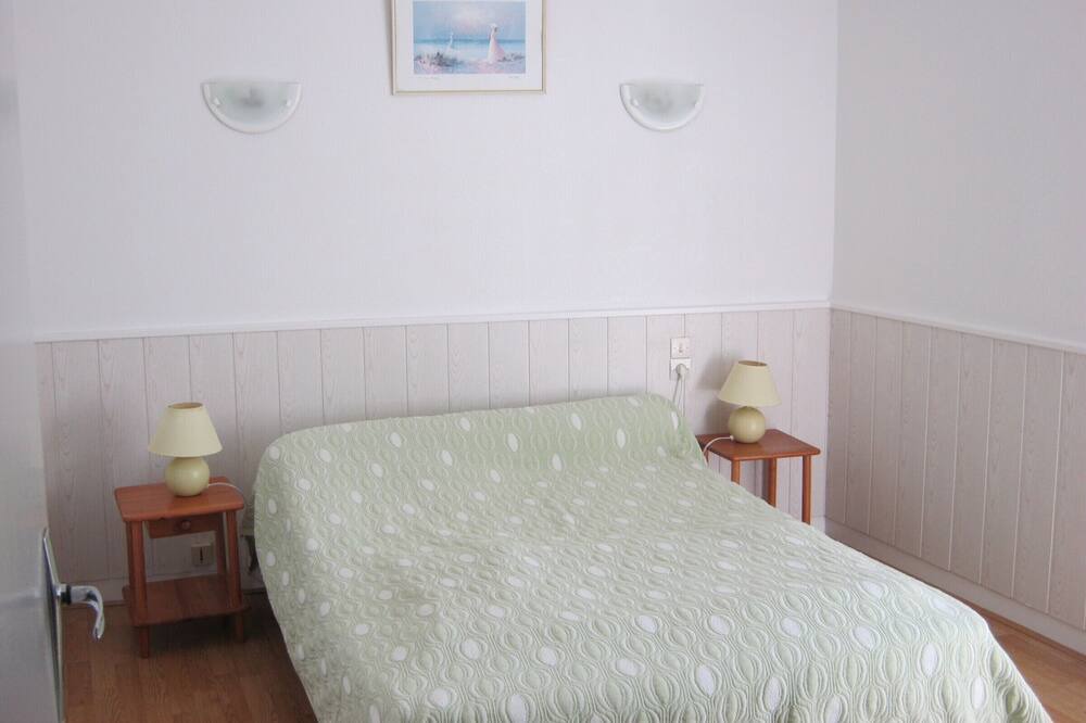 Photo of Bedroom in Coussay-les-Bois