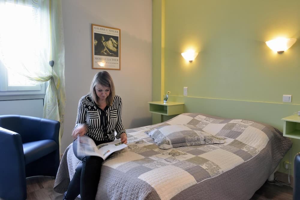 Photo of Bedroom in Malemort-sur-Correze