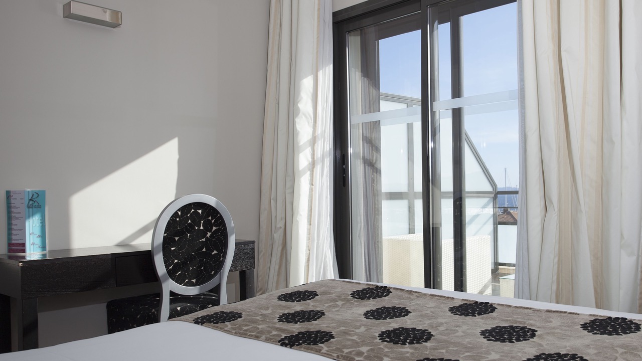 Photo of Bedroom in Le Lavandou
