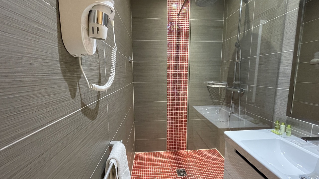 Photo of Bathroom in Le Lavandou