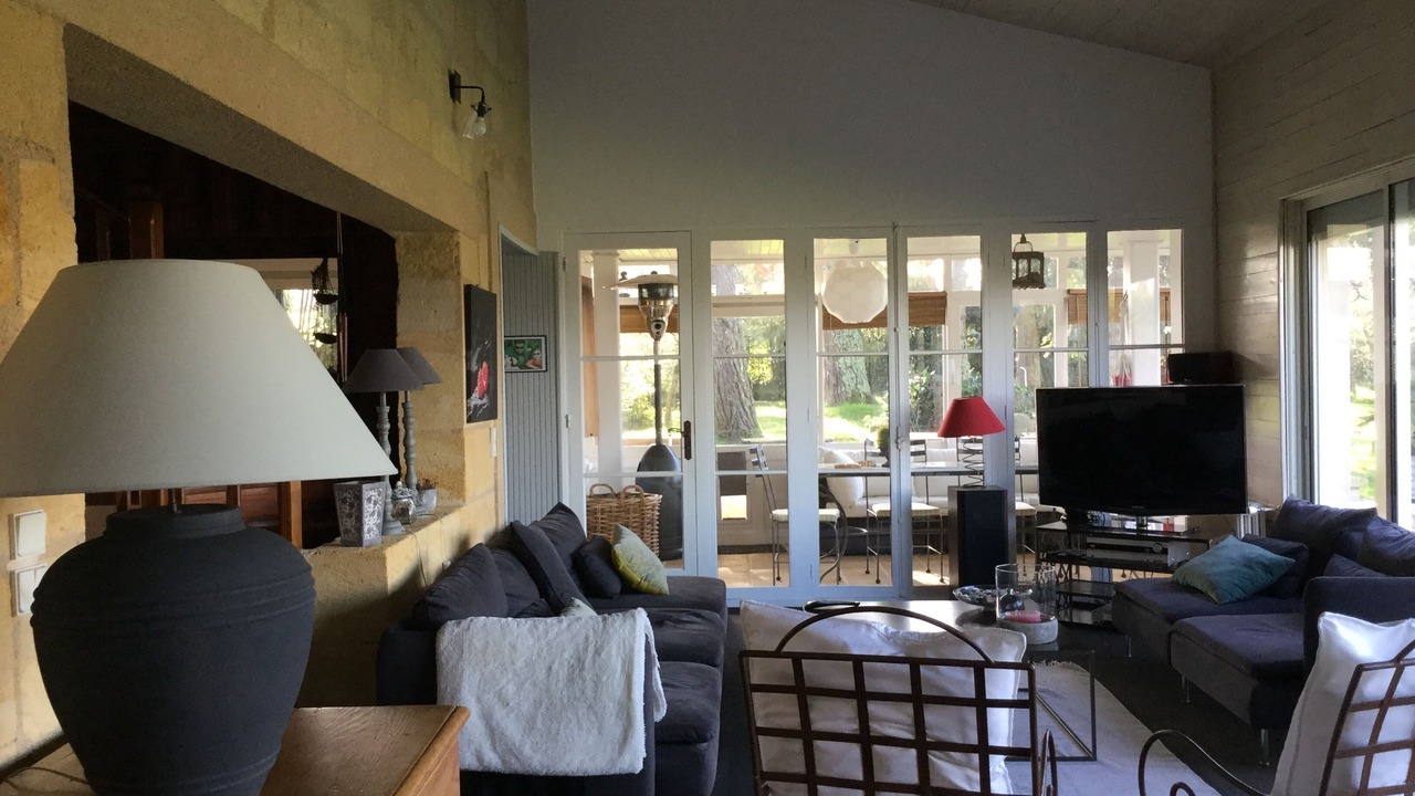 Photo of Livingroom in Saint-Caprais-de-Bordeaux