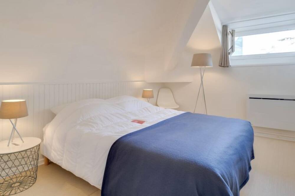 Photo of Bedroom in Biarritz City Centre