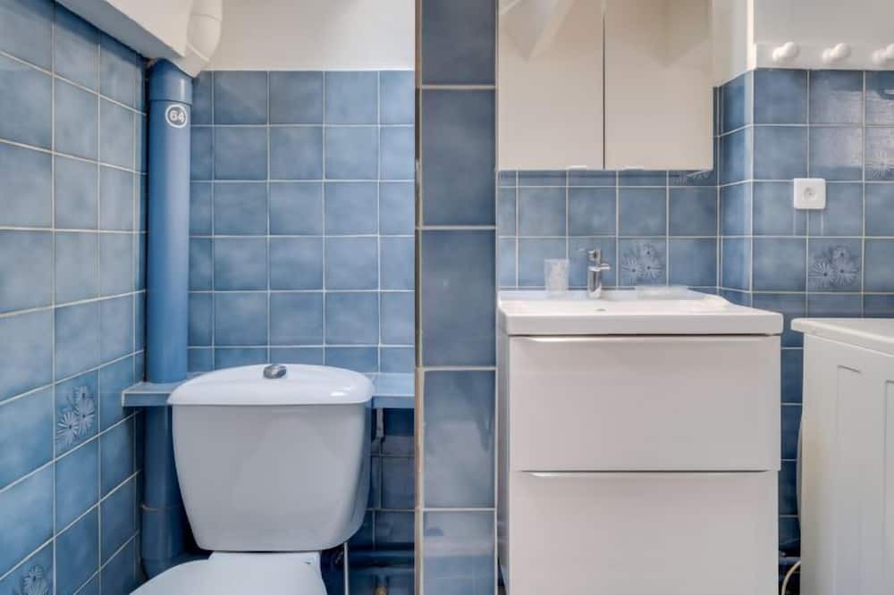 Photo of Bathroom in Biarritz City Centre