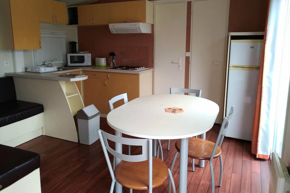 Photo of Kitchen in Saint-Mande-sur-Bredoire