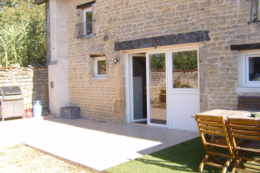 Photo of Patio Balcony in La Croix Comtesse