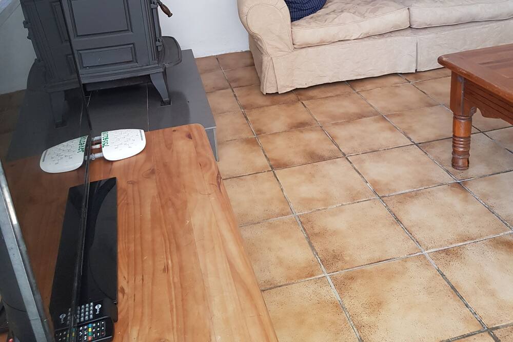 Photo of Livingroom in La Croix Comtesse