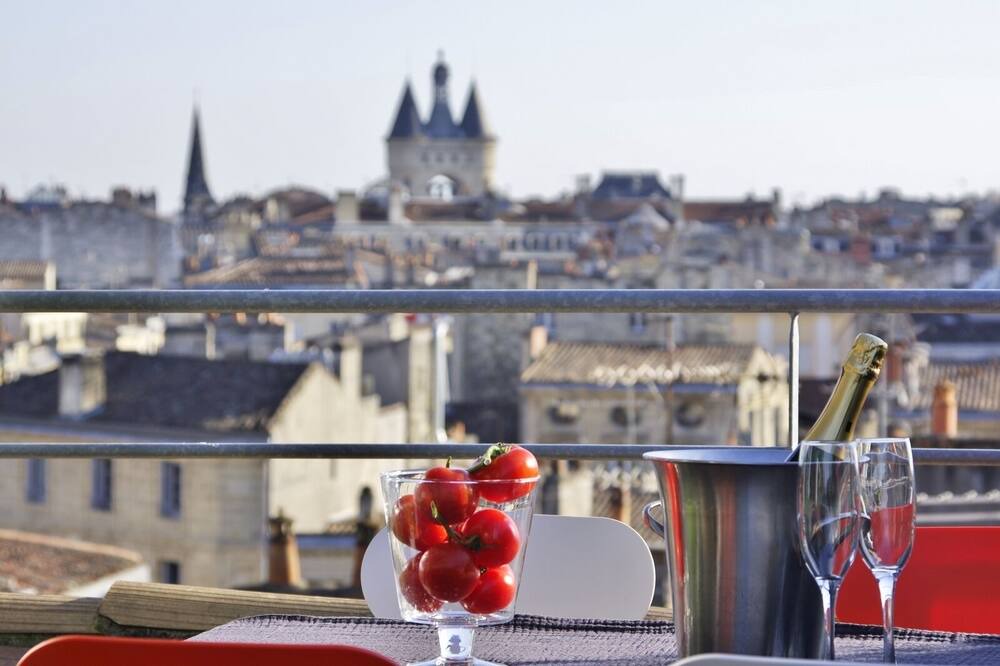 Photo of Patio Balcony in Hotel de Ville - Quinconces