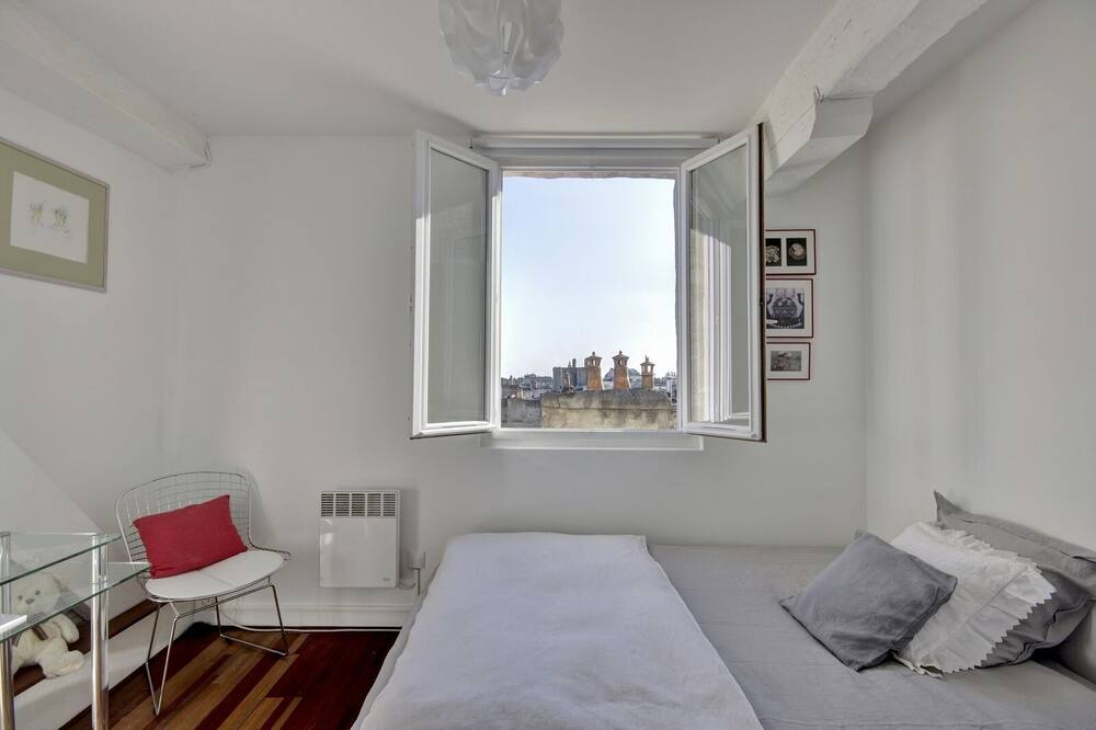 Photo of Bedroom in Hotel de Ville - Quinconces