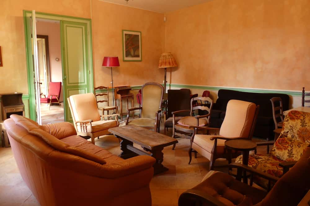 Photo of Livingroom in Grezillac