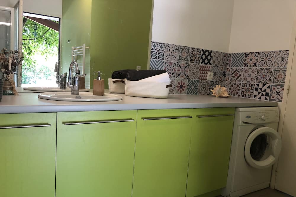Photo of Kitchen in Saint-Morillon