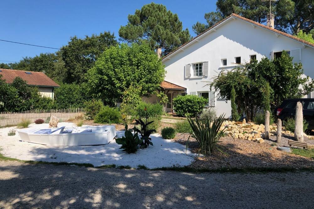 Photo of Outdoor in Saint-Morillon